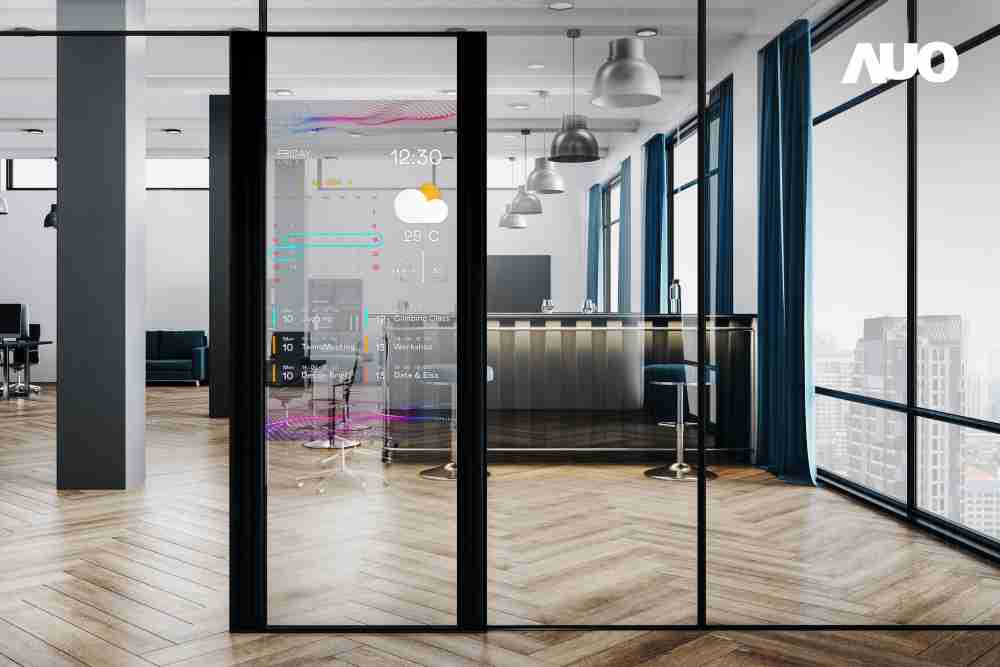 60吋Micro LED透明窗屏显示器，，可依需求调整并延伸应用于不同场域，，包括汽车侧窗或家庭玄关、、智慧橱窗、、、、商业展示等面向，，提供丰富的信息娱乐内容